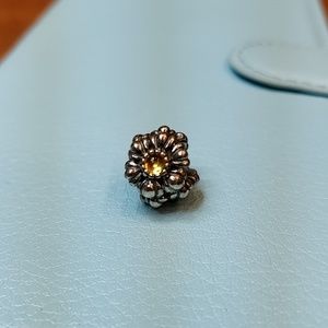 Pandora Charm w Topaz stones